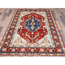 Load image into Gallery viewer, 4&#39;x6&#39; Tomoto Red, Afghan Peshawar With Serapi Heriz Design, Soft Wool, Dense Weave, Vegetable Dyes, Hand Knotted, Oriental Rug FWR513846