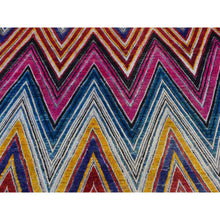 Load image into Gallery viewer, 6&#39;x9&#39; Rouge Pink, Hand Knotted, Colorful Chevron Design, Sari Silk with Textured Wool, Oriental Rug FWR522030