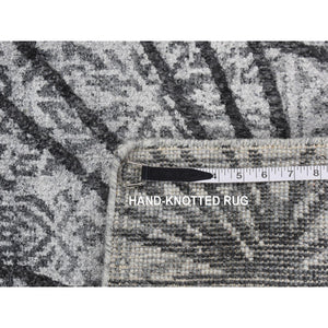 5'6"x7'9" Gainsboro Gray, Spider Web Design, Tone On Tone, Transitional Cross Traditional Design, Wool And Silk, Hand Knotted, Oriental Rug FWR523092