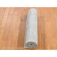 Load image into Gallery viewer, 2&#39;5&quot;x7&#39;9&quot; Goose Gray, Hand Knotted, Damask Tone On Tone Design, Wool And Silk, Runner Oriental Rug FWR523464