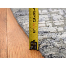 Load image into Gallery viewer, 8&#39;2&quot;x8&#39;2&quot; Carbon Gray, Wool And Silk, Abstract Criss Cross Design, Hand Knotted, Round Oriental Rug FWR524166