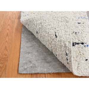 1'9"x1'9" Ivory, 100% Wool, Hand Knotted, Thick Chunky Texture, Sample Fragment, Natural Wool, Looped Pile, Square Oriental Rug FWR524478