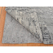 Load image into Gallery viewer, 10&#39;1&quot;x10&#39;1&quot; Medium Gray, Hand Spun Undyed Natural Wool, Modern Criss Cross Erased Design, Hand Knotted, Square Oriental Rug FWR526230