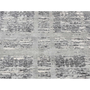 10'1"x10'1" Medium Gray, Hand Spun Undyed Natural Wool, Modern Criss Cross Erased Design, Hand Knotted, Square Oriental Rug FWR526230