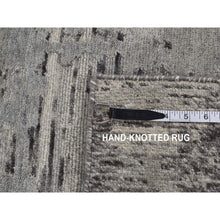 Load image into Gallery viewer, 10&#39;1&quot;x10&#39;1&quot; Medium Gray, Hand Spun Undyed Natural Wool, Modern Criss Cross Erased Design, Hand Knotted, Square Oriental Rug FWR526230