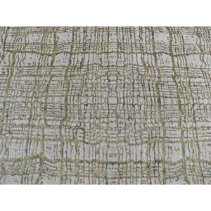 5'10"x5'10" Thunder Gray, Fine Jacquard Hand Loomed, Modern Safari Jagged Stripe Design, Pure Wool, Round Oriental Rug FWR526272