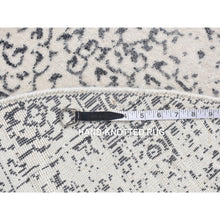 Load image into Gallery viewer, 6&#39;x6&#39; Ivory With Mix Of Gray, Hand Loomed With Mamluk Design, Tone On Tone, Pure Wool, Round Oriental Rug FWR526284