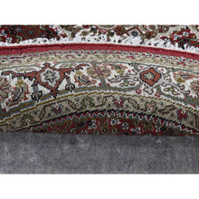 Load image into Gallery viewer, 4&#39;1&quot;x4&#39;1&quot; Vermilion Red, Tabriz Mahi, Pure Wool, Hand Knotted, Round Oriental Rug FWR526326