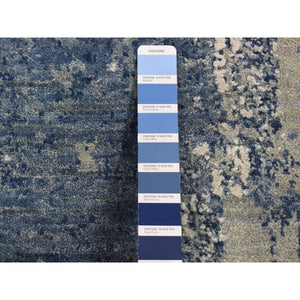 10'x10' Yankees Blue, Abstract Design, Wool and Pure Silk, Hand Knotted, Round Oriental Rug FWR526452