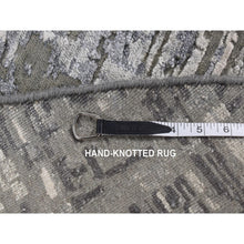 Load image into Gallery viewer, 10&#39;3&quot;x10&#39;3&quot; Carbon Gray, Wool And Silk, Abstract Design, Hand Knotted, Round Oriental Rug FWR526494