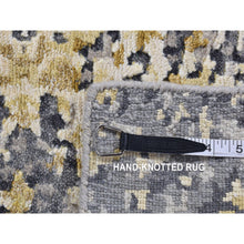 Load image into Gallery viewer, 2&#39;x3&#39; Dim Gray, Modern Abstract Design, Wool and Silk, Hand Knotted, Sample Mat Oriental Rug FWR526896