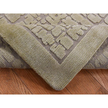 Load image into Gallery viewer, 2&#39;x3&#39; Vanilla White, Modern Design, Raised Pile, Hand Knotted, 100% Wool, Sample Oriental Rug FWR526974