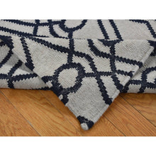 Load image into Gallery viewer, 2&#39;9&#39;&#39;x6&#39; Goose Gray, Wool, Flat Weave, Hand Woven, Durie Kilim, Geometric Design, Reversible, Runner Oriental Rug FWR527004