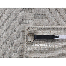 Load image into Gallery viewer, 2&#39;x3&#39; Goose Gray, Tone on Tone Chevron Design, Hand Loomed, Wool and Silk, Oriental Rug FWR527028