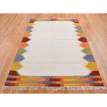 Load image into Gallery viewer, 5&#39;5&quot;x7&#39;10&quot; Ivory, Hand Woven, Flat Weave Durie Kilim, Open Field Design, Pure Wool, Oriental Rug FWR527340