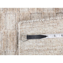 Load image into Gallery viewer, 1&#39;6&quot;x1&#39;6&quot; Timberwolf Gray, 100% Textured Wool, Hand Loomed, Thick and Soft, Modern Checkerboard Design, Cut and Loop, Sample Oriental Rug FWR527664