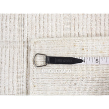 Load image into Gallery viewer, 1&#39;6&quot;x1&#39;6&quot; Ivory, 100% Wool, Hand Loomed, Thick and Soft, Modern Box Design, Sample Oriental Rug FWR527670