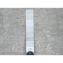 Load image into Gallery viewer, 8&#39;x8&#39; Misty Gray, Washed Out Ziegler Mahal Revival With All Over Pattern, Hand Knotted, 100% Wool, Round, Oriental Rug FWR538770