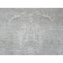 Load image into Gallery viewer, 8&#39;x8&#39; Misty Gray, Washed Out Ziegler Mahal Revival with All Over Pattern, Hand Knotted, 100% Wool, Round, Oriental Rug FWR538770