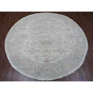 7'9"x7'9" Cascading White, Washed Out Peshawar with Heriz All Over Design, High Mountain Wool, Densely Woven, Hand Knotted, Round, Oriental Rug FWR538776