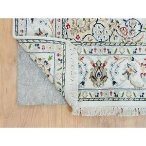4'7"x6'8" Powder White, Nain with Center Medallion Flower Design, 250 KPSI, 100% Wool, Hand Knotted, Oriental Rug FWR540078