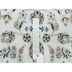 4'7"x6'8" Powder White, Nain with Center Medallion Flower Design, 250 KPSI, 100% Wool, Hand Knotted, Oriental Rug FWR540078