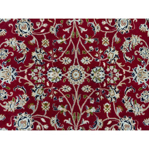 4'10"x4'10" Burgundy Red, Nain With All Over Flower Design, 250 Kpsi, Extra Soft Wool, Hand Knotted, Round Oriental Rug FWR540108