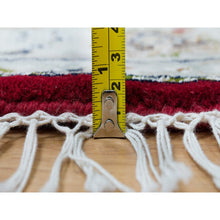 Load image into Gallery viewer, 4&#39;10&quot;x4&#39;10&quot; Burgundy Red, Nain With All Over Flower Design, 250 Kpsi, Extra Soft Wool, Hand Knotted, Round Oriental Rug FWR540108
