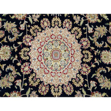 Load image into Gallery viewer, 9&#39;10&quot;x9&#39;10&quot; Midnight Blue, 250 KPSI, Extra Soft Wool, Hand Knotted, Nain with Center Medallion Flower Design, Round Oriental Rug FWR540144