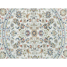 Load image into Gallery viewer, 3&#39;9&quot;x3&#39;9&quot; Powder White, Nain With All Over Flower Design, 250 Kpsi, 100% Wool, Hand Knotted, Round Oriental Rug FWR540222
