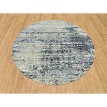 Load image into Gallery viewer, 8&#39;x8&#39; Castlerock Gray, Modern Abstract Wool And Silk Hand Knotted Mosaic Design, Vegetable Dyes, Tone On Tone Oriental Dense Weave Round Rug FWR541260