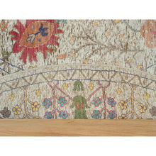 Load image into Gallery viewer, 10&#39;x10&#39; Candlelit Beige, Hand Knotted Silk With Textured Wool, Directional Vase Design, Round Oriental Rug FWR541506