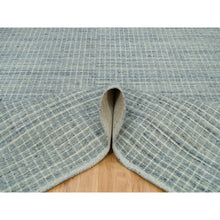 Load image into Gallery viewer, 8&#39;2&quot;x9&#39;10&quot; Pale Aqua Blue, Modern Box Design 100% Wool, Plain Decor, Loomed Knotted, Oriental Rug FWR541986