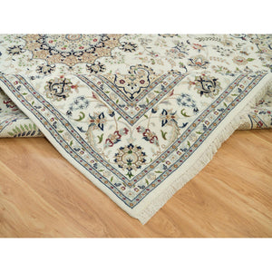 8'8"x12'1" Baby Powder White, 250 Kpsi, 100% Wool, Nain With Center Medallion Flower Design, Hand Knotted, Oriental Rug FWR542454