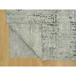 3'x5' Vaporous Gray, Undyed Pure Wool, Modern Hand Spun Design, Cut and Loop Pile, Hand Knotted Oriental Rug FWR542544