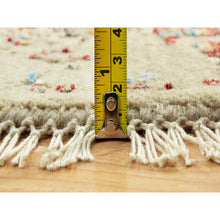 Load image into Gallery viewer, 6&#39;x6&#39; Sandcastle Beige, The Sunset Rosettes With Soft Colors, Wool And Silk, Hand Knotted, Round Oriental Rug FWR542784