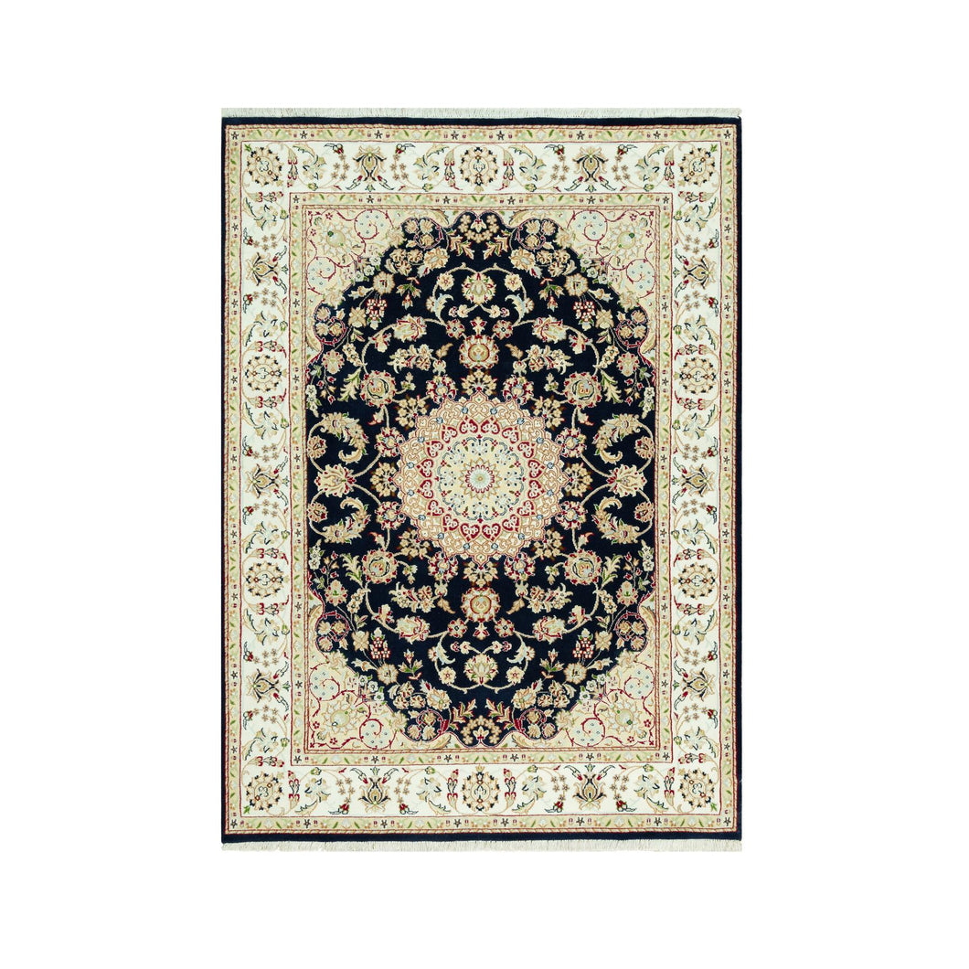 5'x7' Hague Blue With Cornsilk Corners, Nain Hand Knotted Center Large Medallion Flower Design, Organic Wool, Oriental Rug FWR542958