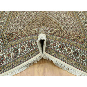5'10"x9'2" Silky White, Densely Woven Center Large Fish Medallion Tabriz Mahi Design, High Quality Wool, Hand Knotted, Oriental Rug FWR543588