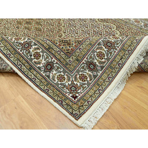 5'10"x9'2" Silky White, Densely Woven Center Large Fish Medallion Tabriz Mahi Design, High Quality Wool, Hand Knotted, Oriental Rug FWR543588