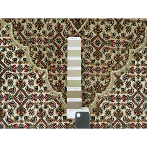 5'10"x9'2" Silky White, Densely Woven Center Large Fish Medallion Tabriz Mahi Design, High Quality Wool, Hand Knotted, Oriental Rug FWR543588