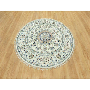 5'x5' Droplets White, Hand Knotted Nain With Center Medallion Floral Design, Denser Weave 250 KPSI, Soft Wool, Round Oriental Rug FWR543702