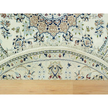 Load image into Gallery viewer, 5&#39;x5&#39; Droplets White, Hand Knotted Nain With Center Medallion Floral Design, Denser Weave 250 KPSI, Soft Wool, Round Oriental Rug FWR543702