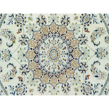 Load image into Gallery viewer, 5&#39;x5&#39; Droplets White, Hand Knotted Nain With Center Medallion Floral Design, Denser Weave 250 KPSI, Soft Wool, Round Oriental Rug FWR543702