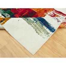 Load image into Gallery viewer, 6&#39;x9&#39; Whisper White, Hand Knotted, Wool and Sari Silk, Colorful Modern Design Abstract Motifs Painter&#39;s Brush Strokes, Oriental Rug FWR544200