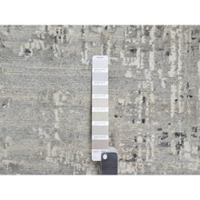 Load image into Gallery viewer, 8&#39;1&quot;x8&#39;1&quot; Sterling Gray, Hand Spun, Undyed Natural Wool, Modern Design, Hand Knotted, Square, Oriental Rug FWR545010
