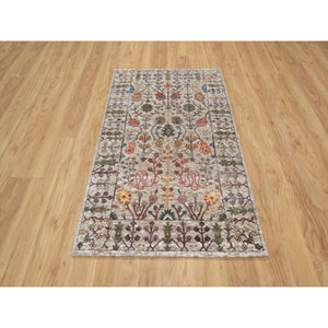 3'x5' Ballet White, Directional Vase All Over Design, Silk with Textured Wool, Hand Knotted, Oriental Rug FWR545832