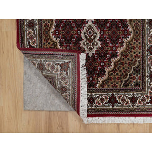 2'10"x5'1" Mahogany Red, Natural Wool, Tabriz Mahi With Fish Medallion Design, Hand Knotted, Densely Woven, Oriental Rug FWR545904