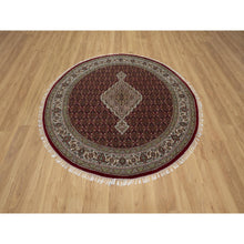 Load image into Gallery viewer, 6&#39;x6&#39; Scarlet Red, Tabriz Mahi with Fish Medallion Design, Pure Wool, Hand Knotted, Densely Woven, Round, Oriental Rug FWR546138