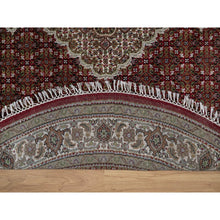 Load image into Gallery viewer, 6&#39;x6&#39; Scarlet Red, Tabriz Mahi with Fish Medallion Design, Pure Wool, Hand Knotted, Densely Woven, Round, Oriental Rug FWR546138