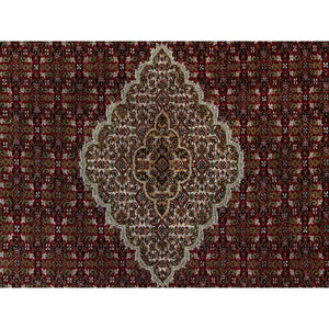 6'x6' Scarlet Red, Tabriz Mahi with Fish Medallion Design, Pure Wool, Hand Knotted, Densely Woven, Round, Oriental Rug FWR546138